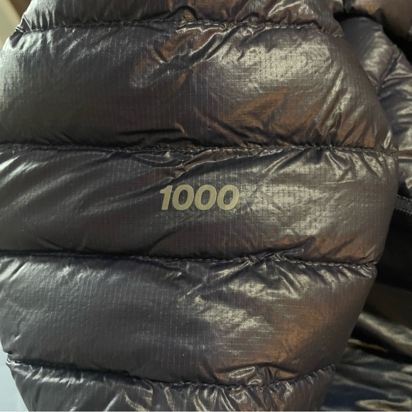 Mens Mountain Hardwear Navy Blue Down Hooded Ghost UL Jacket Size L - Picture 8 of 8